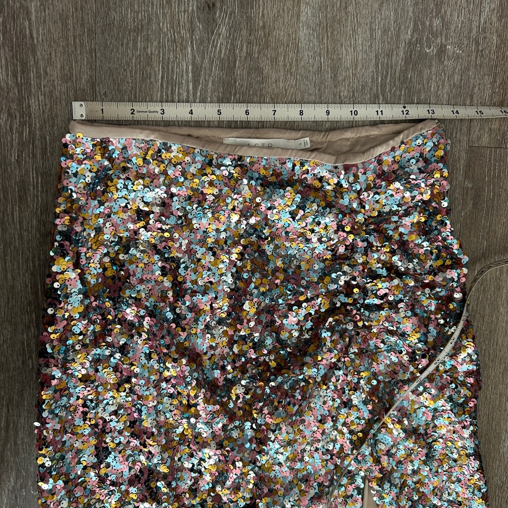 Astr Multicolor Sequin Pencil Skirt - Picture 10 of 10